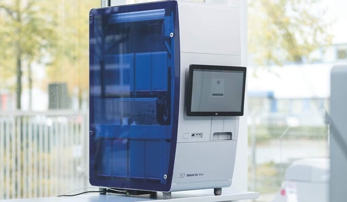 Image: QIAstat-Dx Rise uses multiplex PCR technology to quickly survey many different pathogens in a single patient sample (Photo courtesy of QIAGEN)